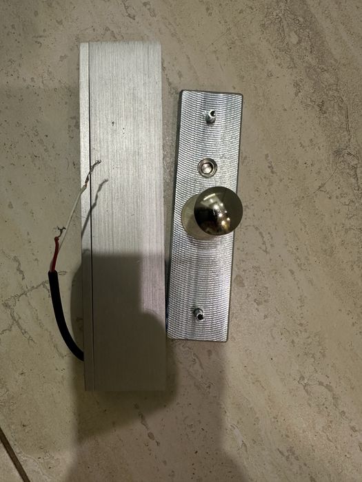 Замок електромагнітний