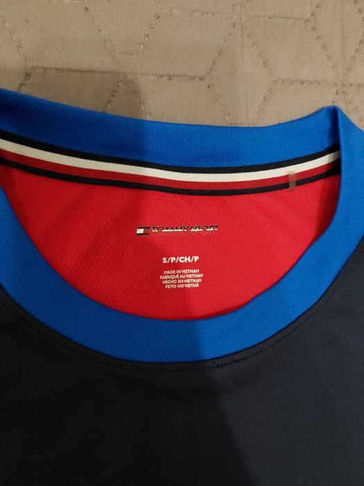 Футболка чоловіча Tommy Hilfiger S/M