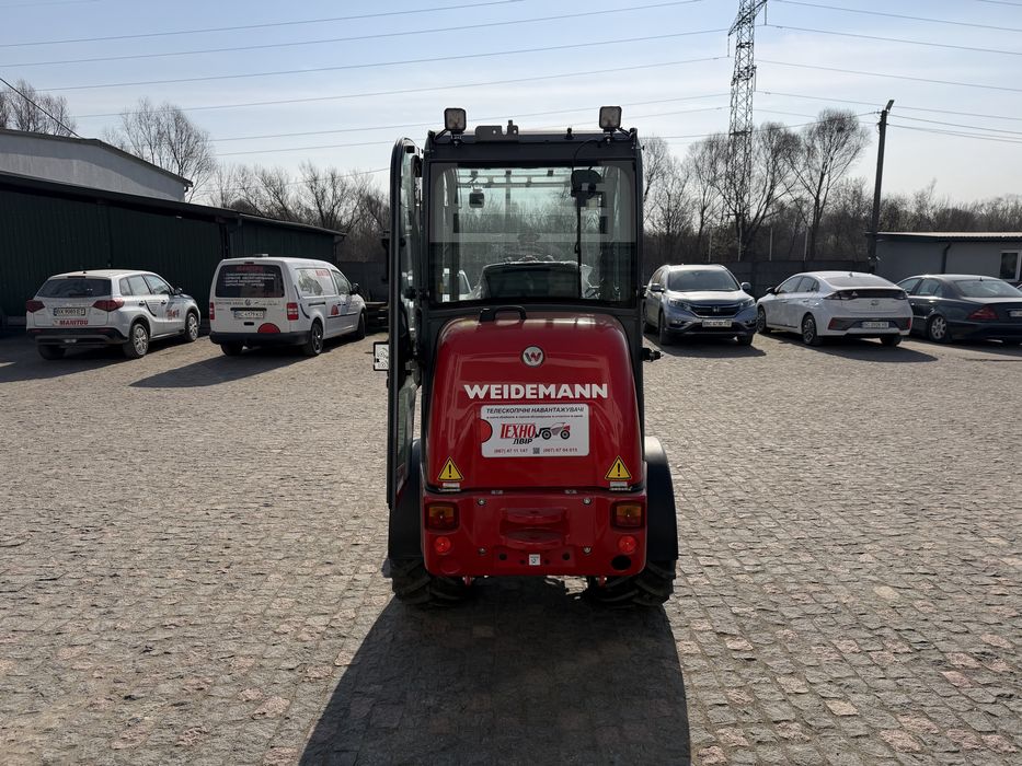 Компактний фронтальний навантажувач Weidemann Hoftrac 1280