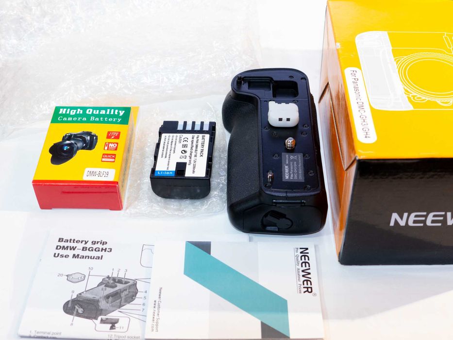 Panasonic Lumix GH3/GH4 DMW-BGGH3 батарейна ручка, DMW-BLF19E 2200mA