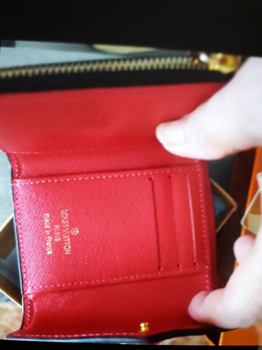 Porta moedas cartões notas etc com caixa