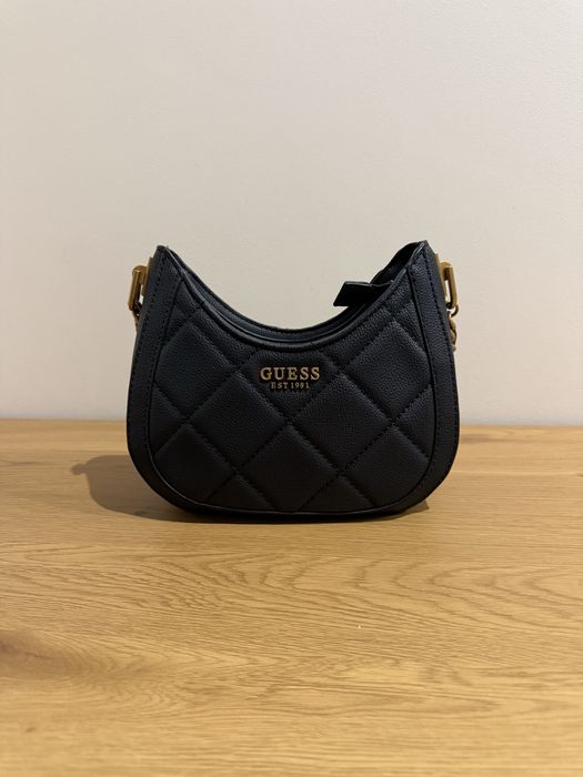 Сумка жіноча GUESS чорного кольору