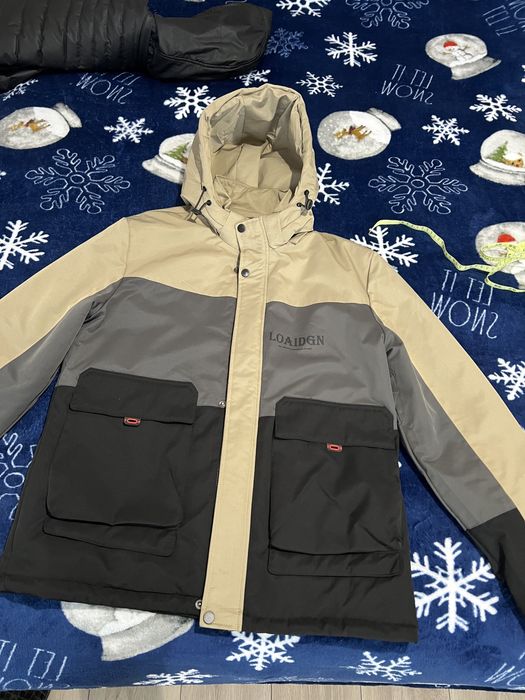 Чоловіча  весняна куртка