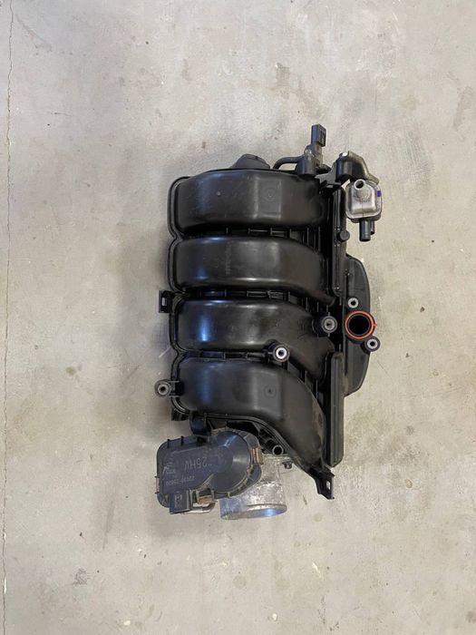 Колектор впускной toyota rav4 camry highlender venza 2019-2022 hybrid