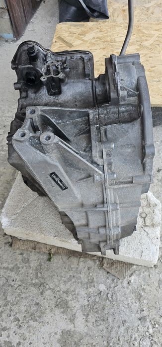 АКПП авто Infiniti QX30 2.0 Turbo передний привод.