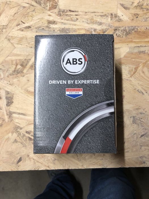 Гальмівні колодки нові