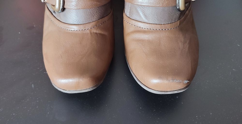 Sapatos Piccadilly originais em tom castanho, muito confortáveis e leves, com salto 7 cm, tamanho EU 36