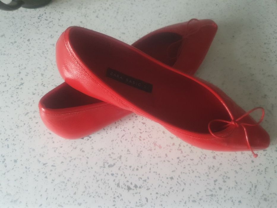 Фірмові лакові туфельки Zara