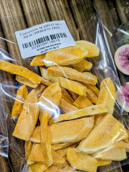 Сублімовані фрукти та ягоди (полуниця, манго, інжир) – 100% натурально