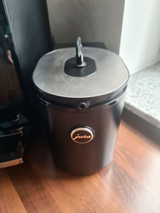 Lodówka chłodziarka na mleko Jura Cool Control  591 do ekspresu  + adapter bluetooth  rewelacyjny stan