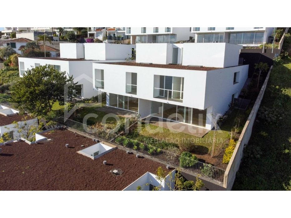 Moradia T4 com vista mar e jacuzzi