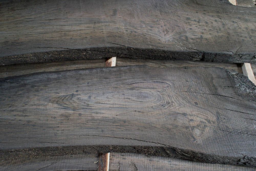 Дуб морений , кругляк дошка