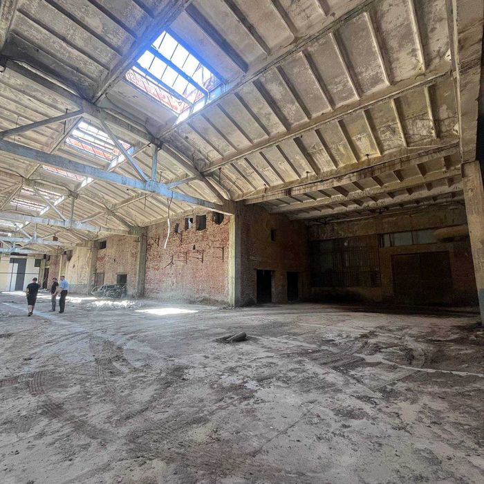 Комерційно-виробничі приміщення