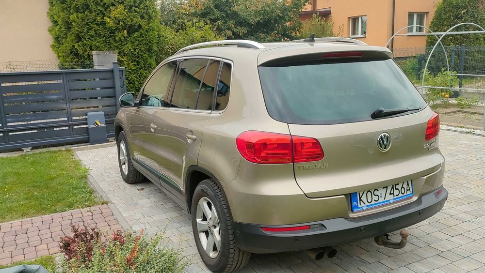 Volkswagen Tiguan 4x4 2.0 tdi automat webasto sam parkuje bi-xenony