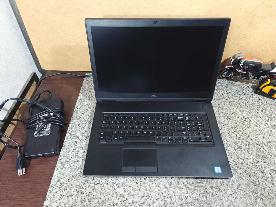 Ноутбук Dell Precision 7730 17" 8850H 32GB 500GB P4200 8Gb свіжа АКБ