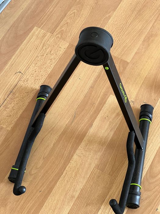 VIOLÃO YAMAHA DE NYLON SUPER AGRADÁVEL