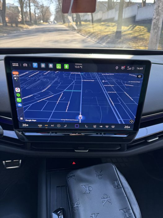 Аренда авто VW UNIX 82 kWt