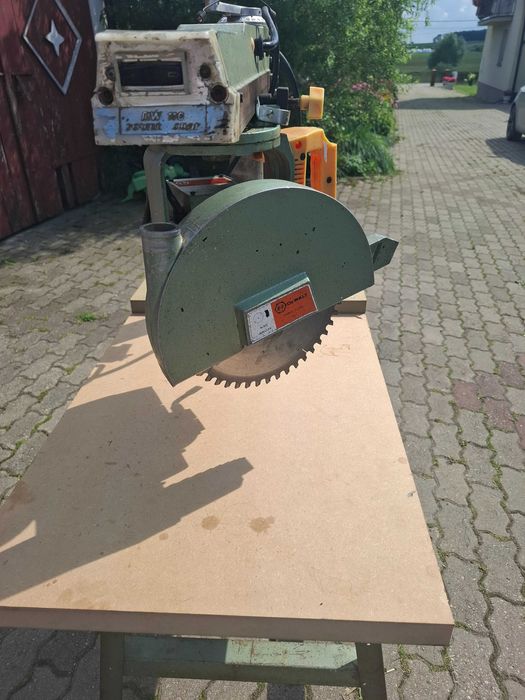 Piła radialna DEWALT