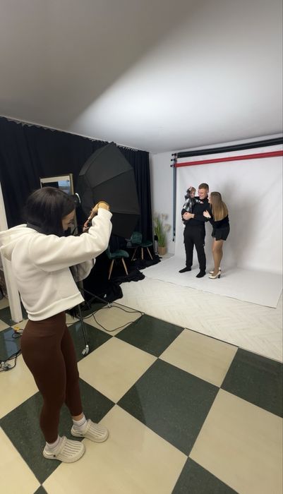 Фотостудія. Фотосесія. Погодинна оренда фотостудії.