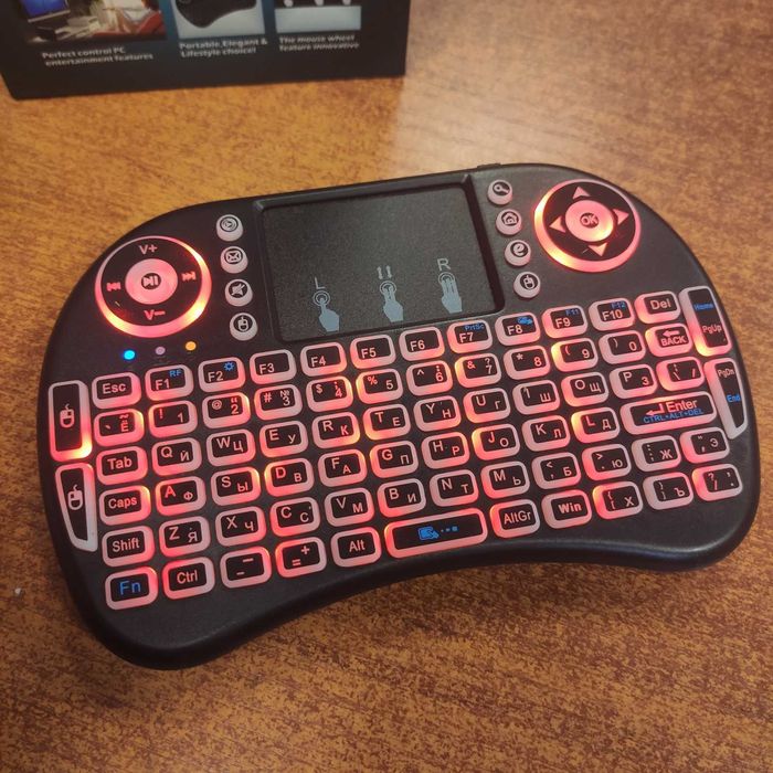 Беспроводная клавиатура с тачпадом mini i8 с Подсветкой + аккумулятор