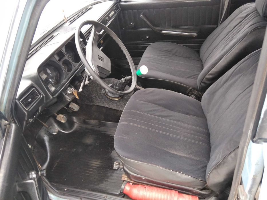 Продам ваз-2104..