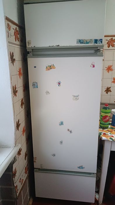 Продам холодильник Днепр