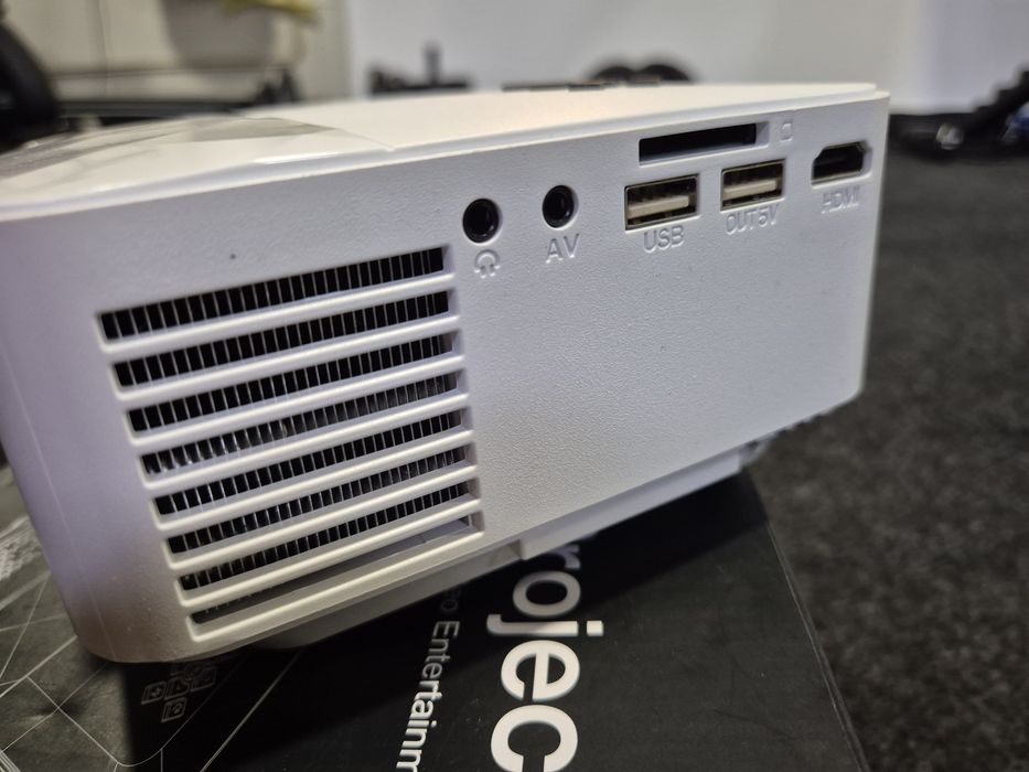 Projector Led Model: T21