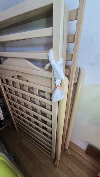 Cama e colchão de bebé  da Pré Natal