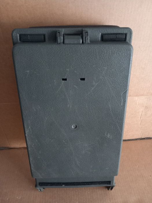 Apoio de braço traseiro/Puxe de Reboque Astra F