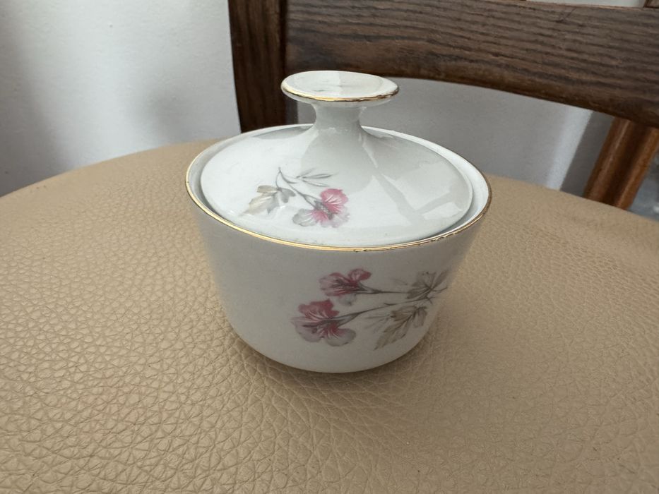 Не має в наявності Столовий сервіз Winterling Kirchenlamitz Bavaria.