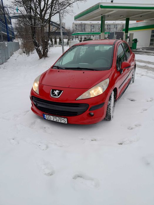 Peugeot 207 1.4 benzyna klima bez rdzy