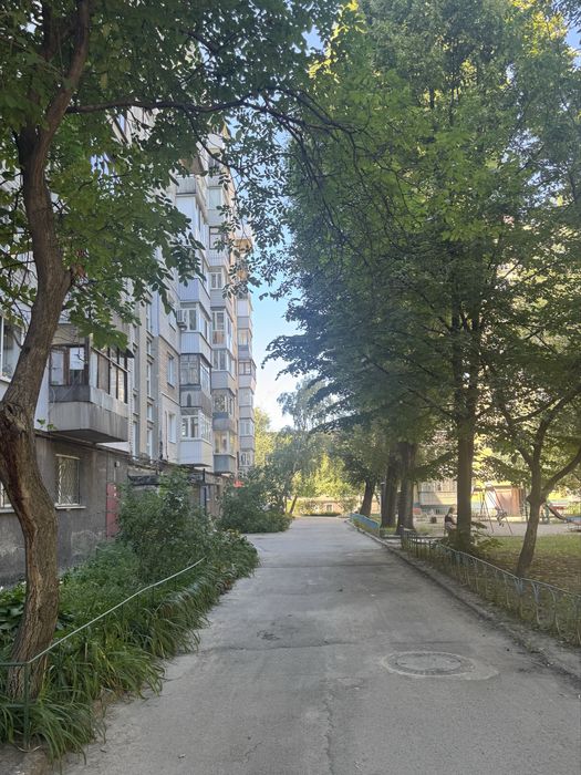 Продажа 3-х ком кв низ пр Ивана Мазепы/ул Караваева 1а