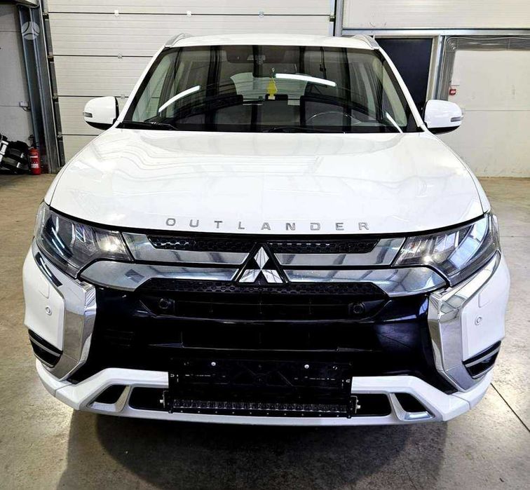 Mitsubishi Outlander 2018