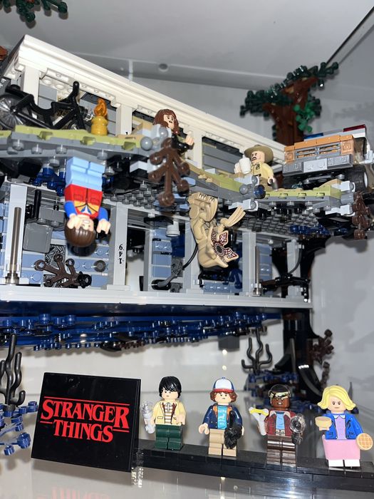 Lego Stranger Things