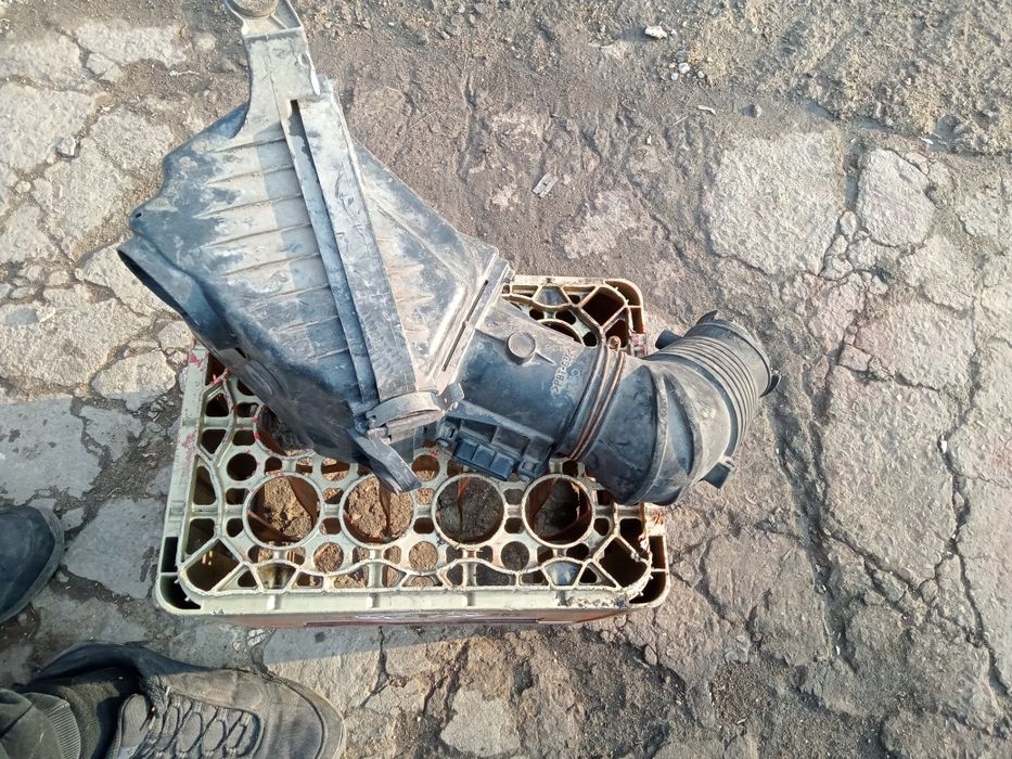 Расходомер воздуха Мицубиси Галант 7 2.0 v6