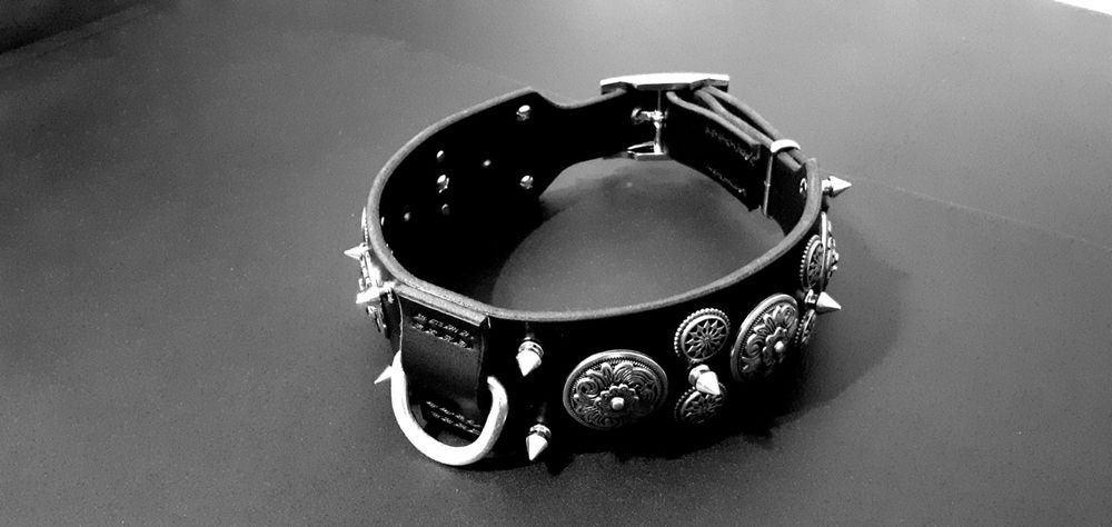 Шкіряний нашийник, ручна робота