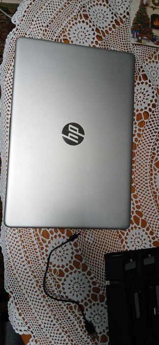 Portatil Hp ryzen 7520u - 16g ram