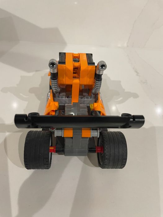 Lego 42104 ciężarówka wyścigowa