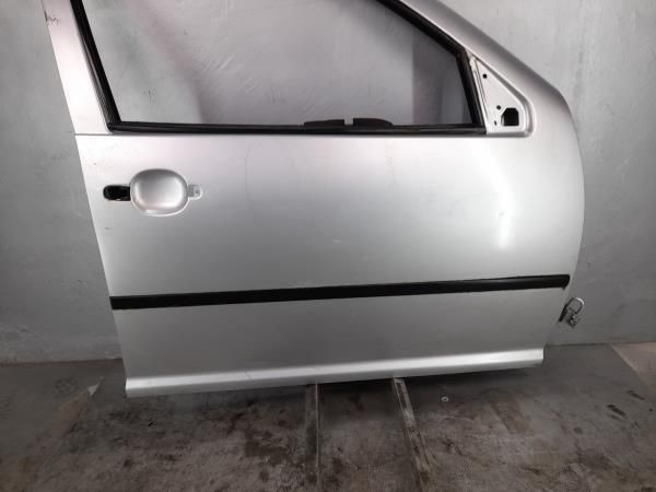Porta frente direita VOLKSWAGEN Bora (1J2)