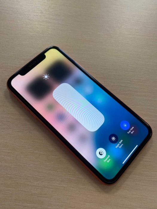 iPhone XR 128GB Coral