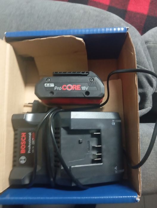 Rebarbadeira bateria Bosch nova