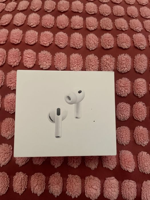 New AirPods Pro 3