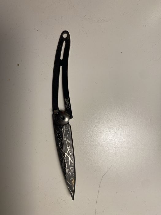 Faca personalizada deejo