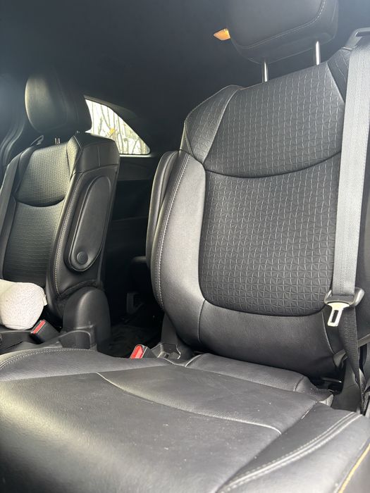 Toyota Sienna Van deLuxe