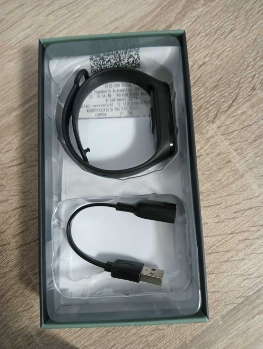 Smart Band BERG – Funcional (Com Marcas de Uso)