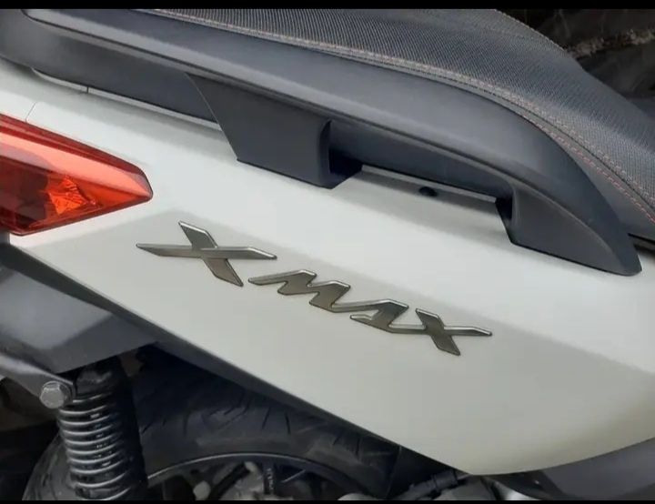 Yamaha X-Max 125cc.