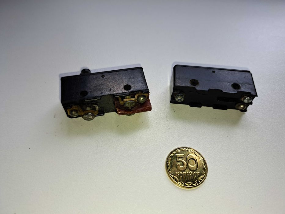 Советский микропереключатель МП2101