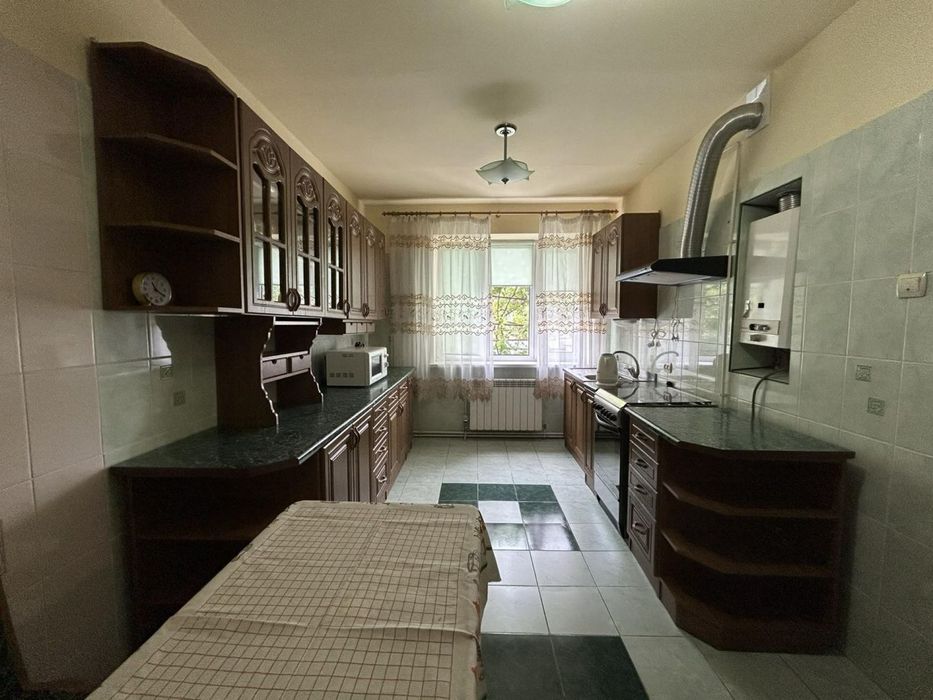 Продаю будинок в Коломиї, збережений, будували для себе