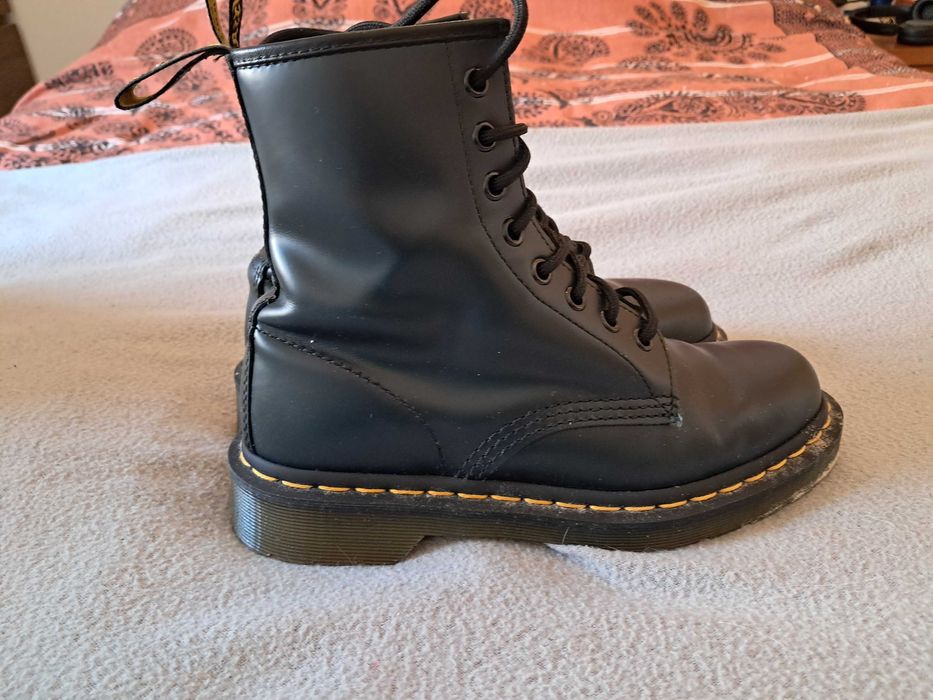 botas pretas como novas de marca wair