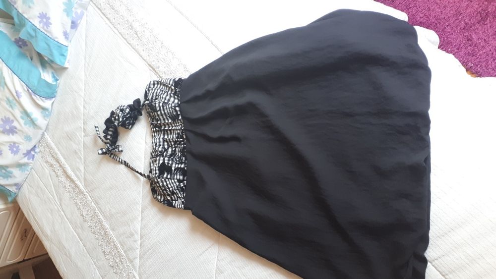 Vestido preto e branco